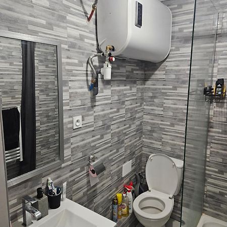 T2 Chaleureux, Calme Et Entierement Renove. Lägenhet Béziers Exteriör bild