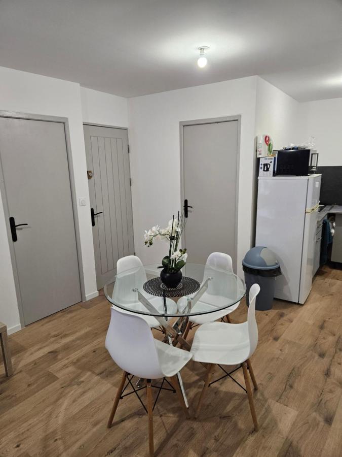 T2 Chaleureux, Calme Et Entierement Renove. Lägenhet Béziers Exteriör bild