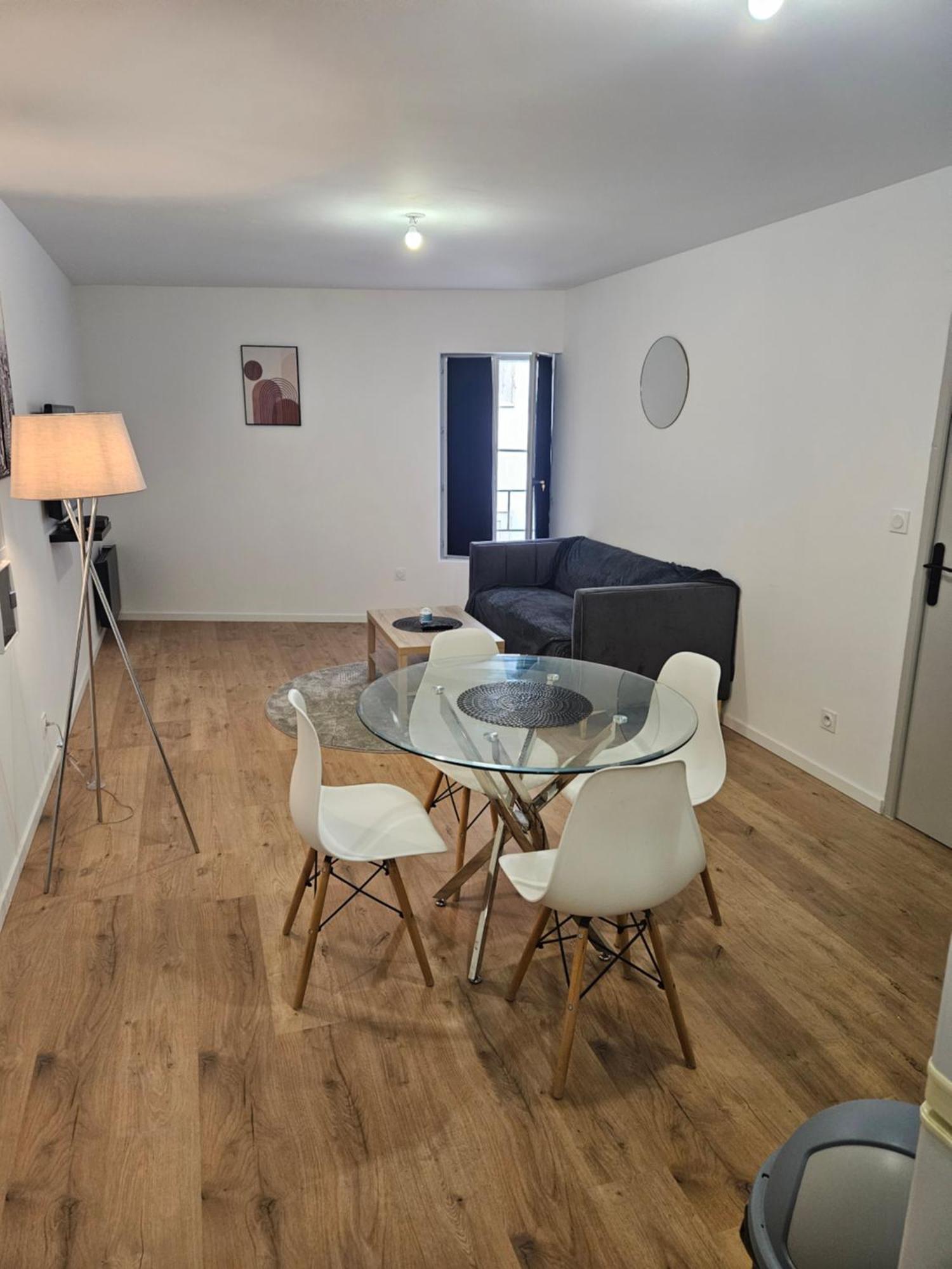 T2 Chaleureux, Calme Et Entierement Renove. Lägenhet Béziers Exteriör bild